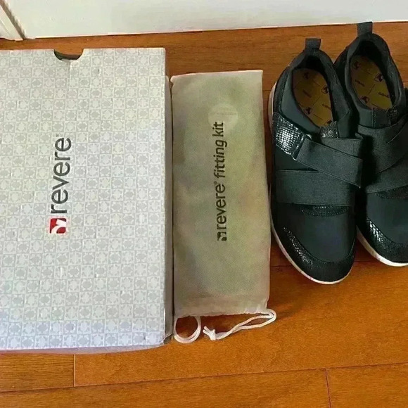 Revere Virginia Women's Adjustable Hook & Loop Stra Black Lizard  (Save $42.00) - Picture 9 of 10